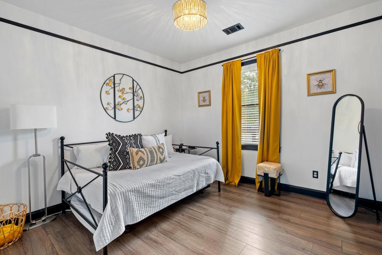 Vine City Bee Hive Atlanta Bagian luar foto